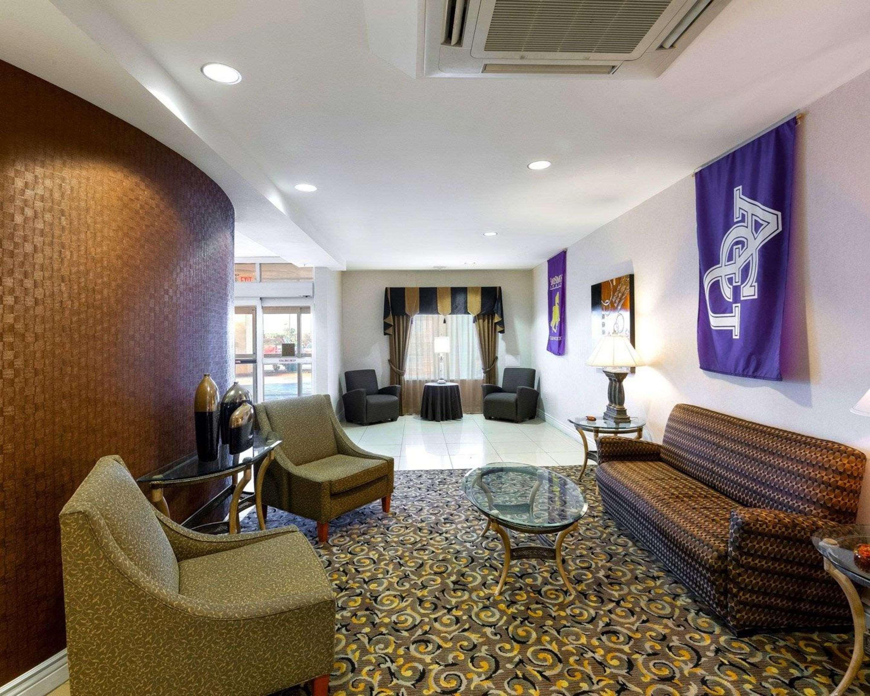 Comfort Suites University Абилин Экстерьер фото