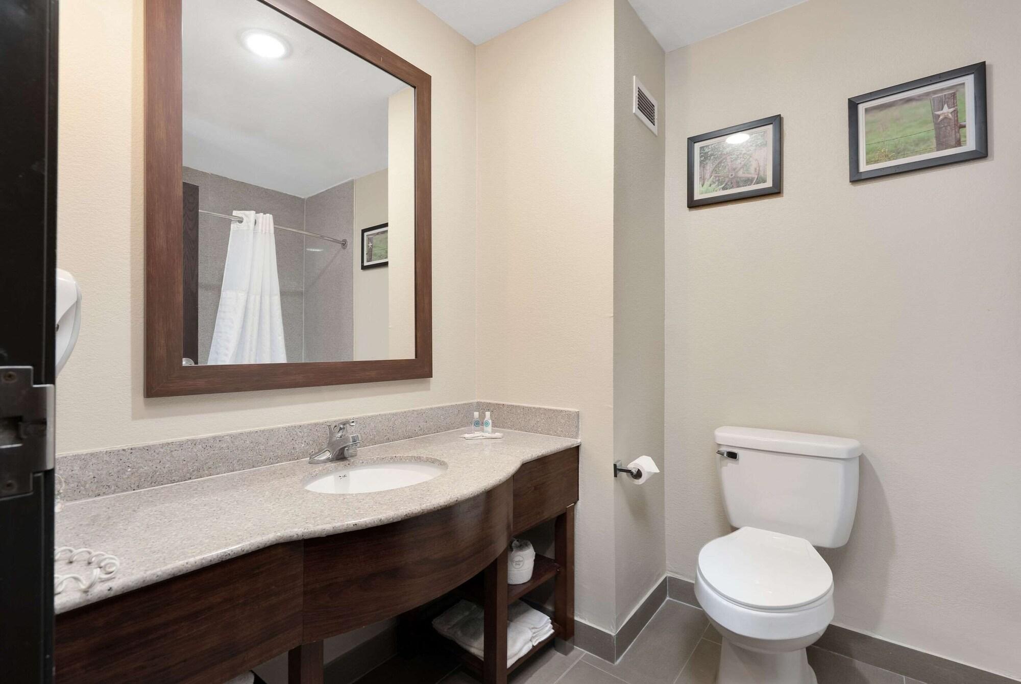 Comfort Suites University Абилин Экстерьер фото